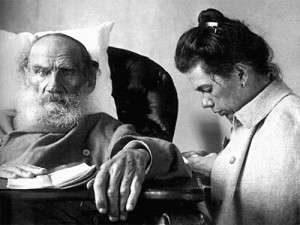 Levas Tolstojus su dukterimi Tatjana Hasproje, Kryme. 1902