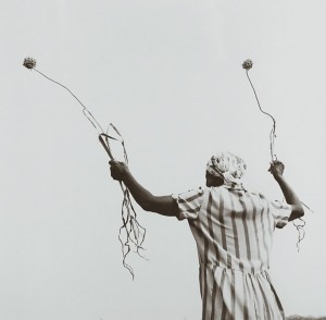 Keith Carter. Česnakai. 1991