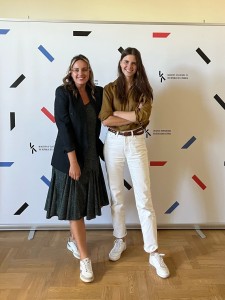 Programos „Kurk Lietuvai“ dalyvės Giedrė Pociūtė (kairėje) ir Ieva Mikutavičiūtė. Kultūros ministerijos archyvo nuotrauka